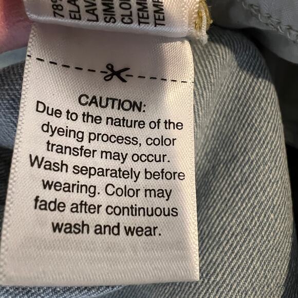 NWT Universal Thread High Rise Flare Jeans Women's 12 Regular Light Wash - Picture 11 of 11